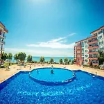 Beautiful Right By The Sea, * 圣弗拉斯