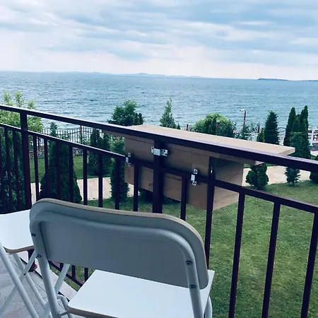 Beautiful Right By The Sea, アパート スヴェティ・ヴラス