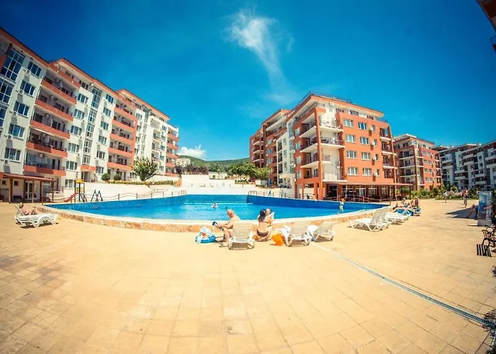 Beautiful Right By The Sea, Sveti Vlas