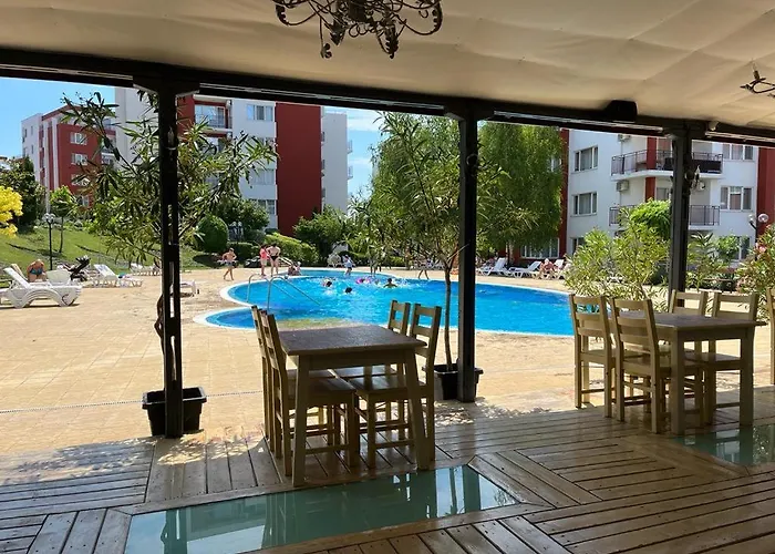 Apartament Beautiful Right By The Sea,