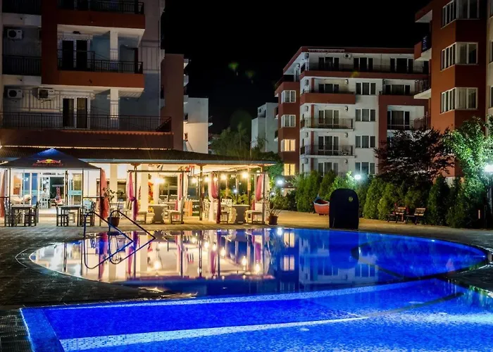 Beautiful Right By The Sea, * 圣弗拉斯