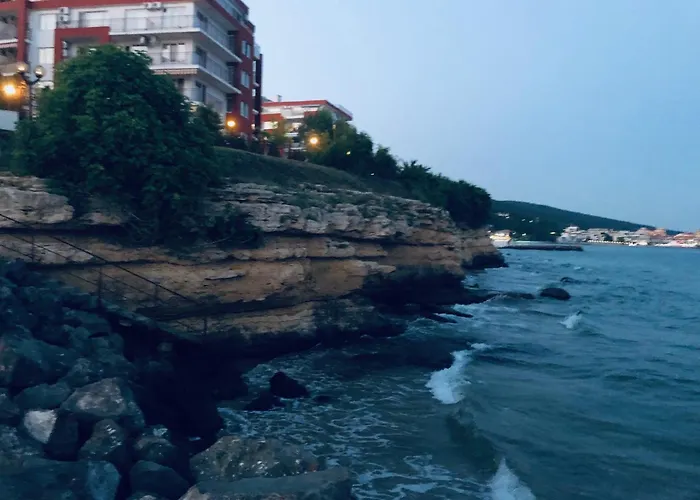 Apartament Beautiful Right By The Sea, *