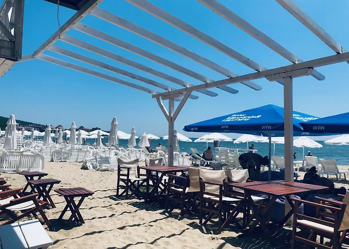 Apartament Beautiful Right By The Sea, *